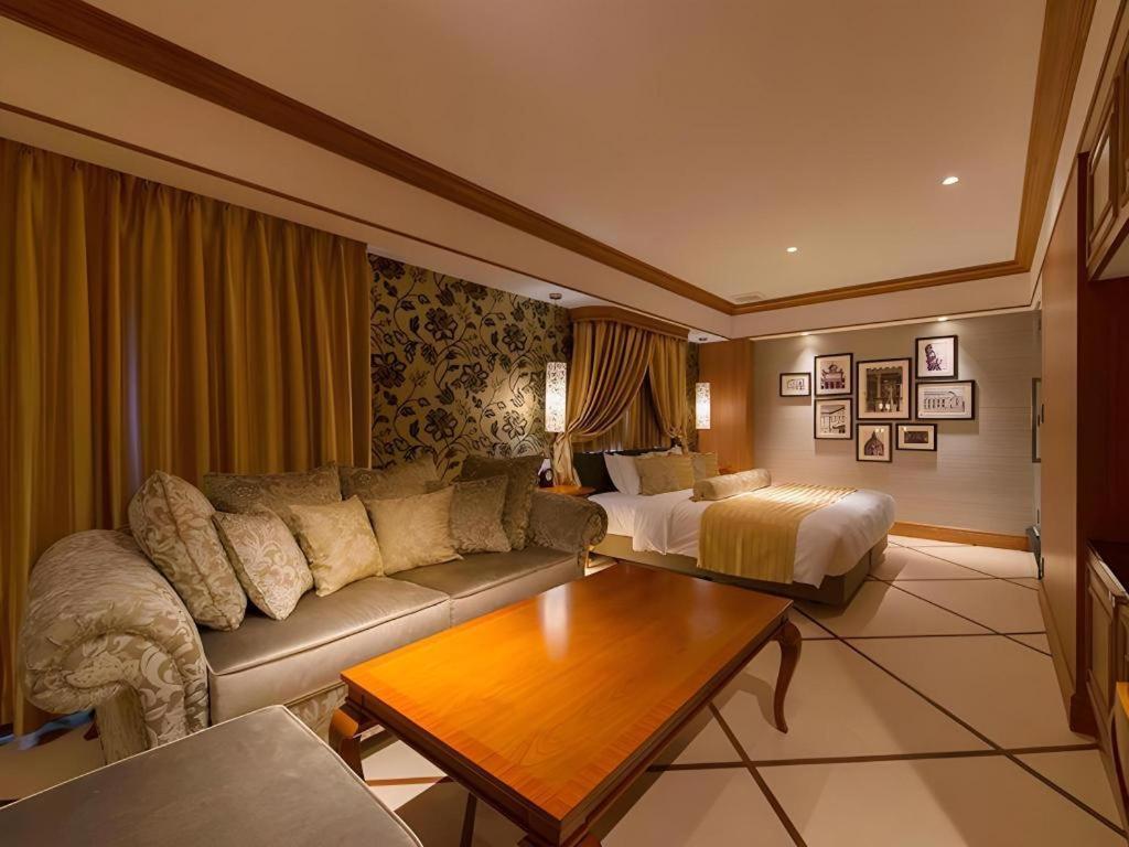 Hotel Piena Kobe Bagian luar foto