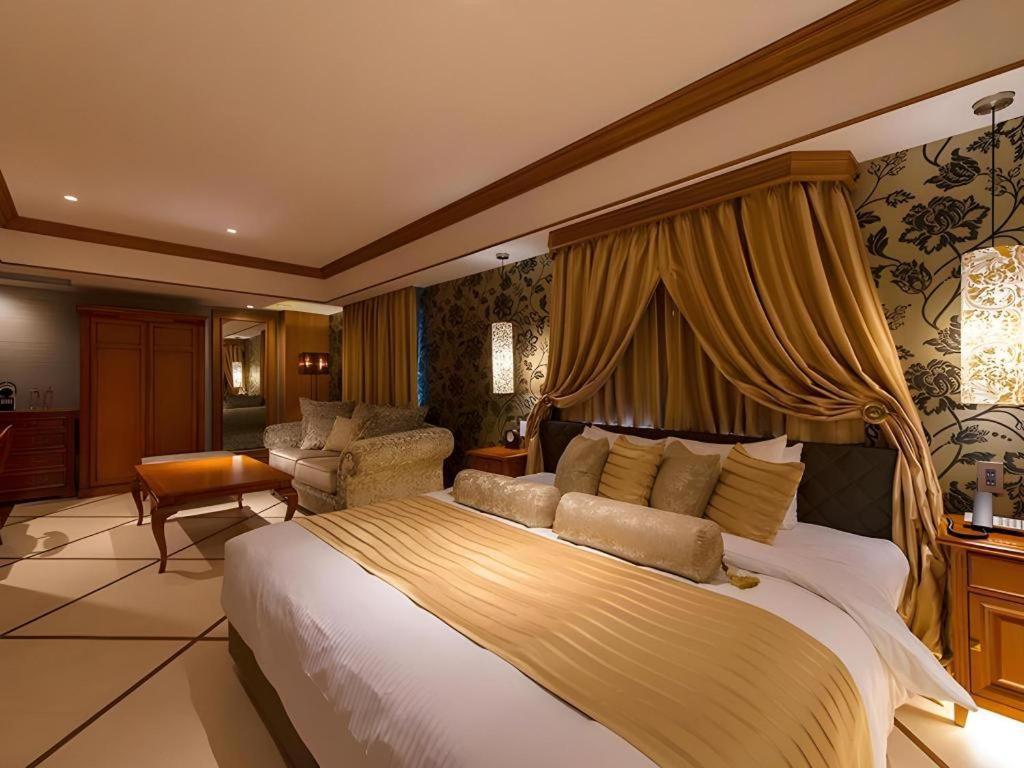Hotel Piena Kobe Bagian luar foto